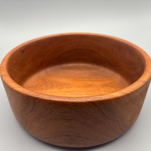 Vintage Teak Wood Salad Serving Bowl Made in Thailand - Picture 7 of 8